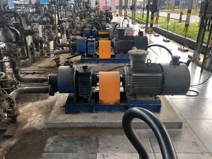 EHIK feedstock oil pumps on Yunwei Feihu lines 1 and 2